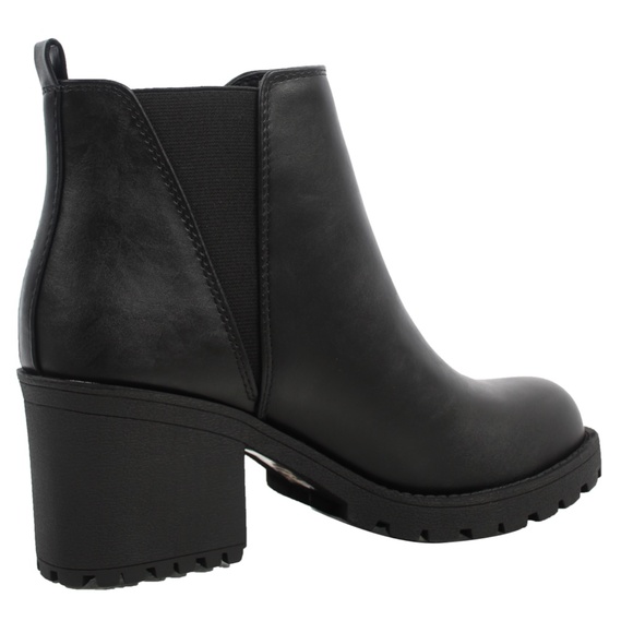 Black Faux Leather V Slit Chelsea Block Heel Ankle Bootie - Picture 4 of 7